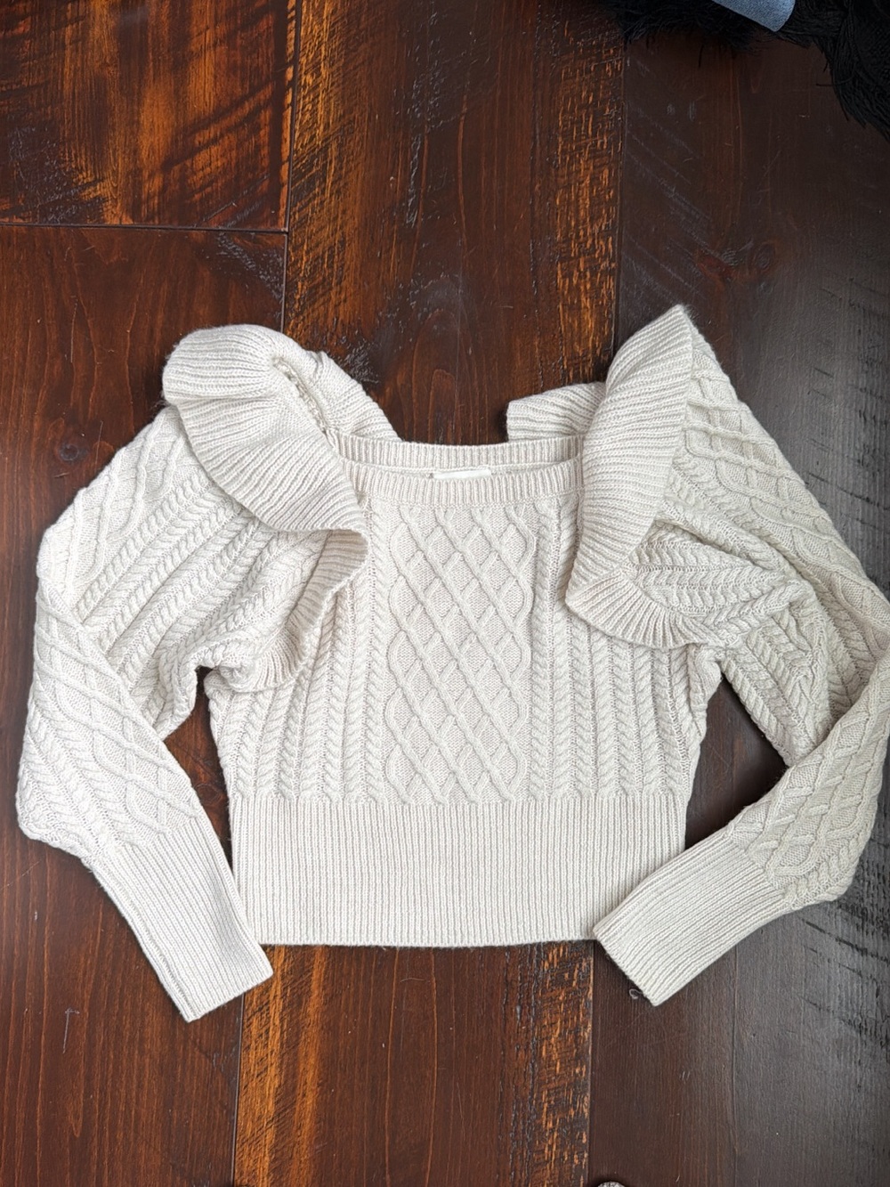 H&M Cream Cable-Knit Off-Shoulder Sweater with Ruffle Shoulders Like New!